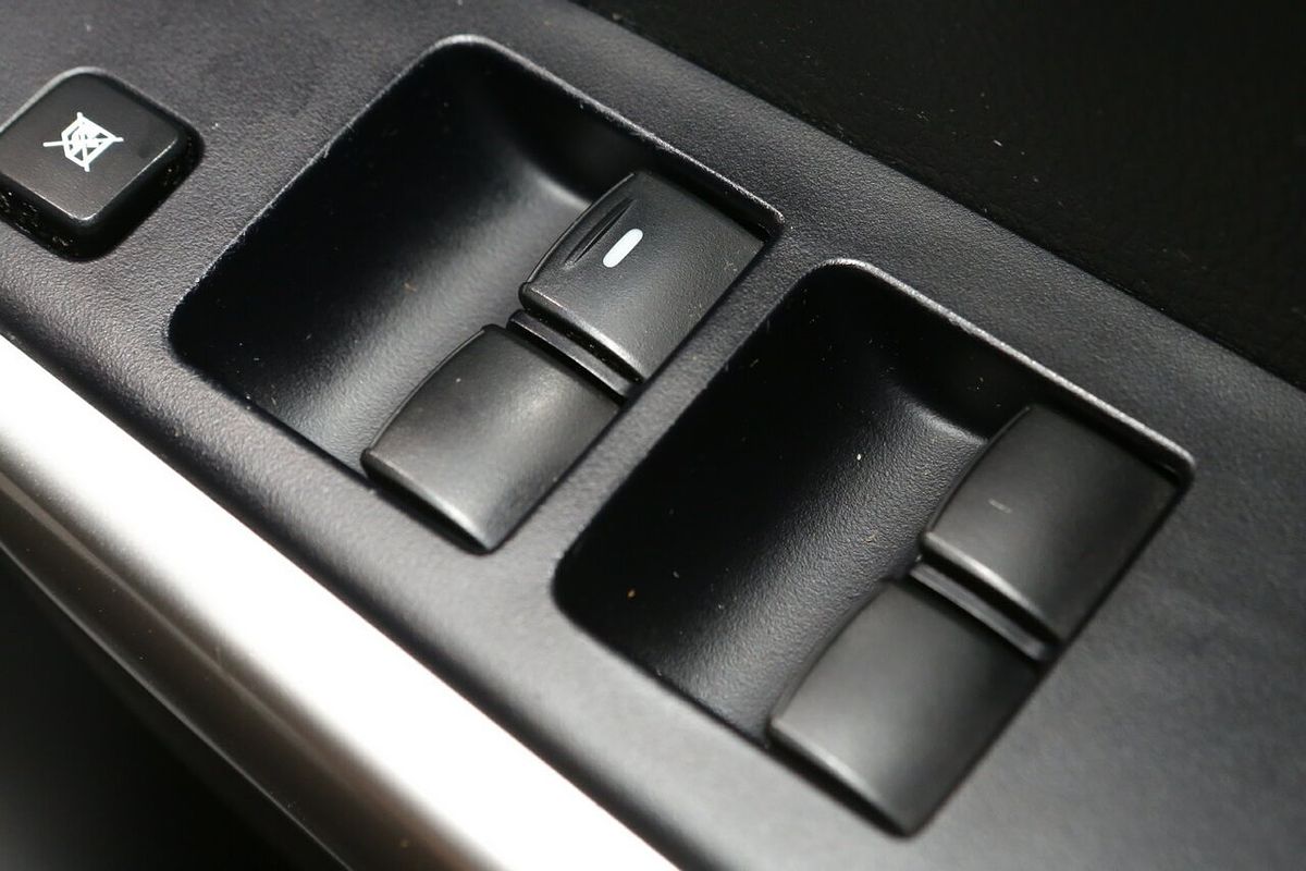 2015 Mitsubishi Pajero Sport GLX QE