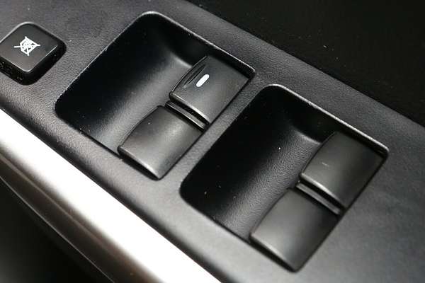 2015 Mitsubishi Pajero Sport GLX QE