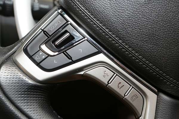 2015 Mitsubishi Pajero Sport GLX QE