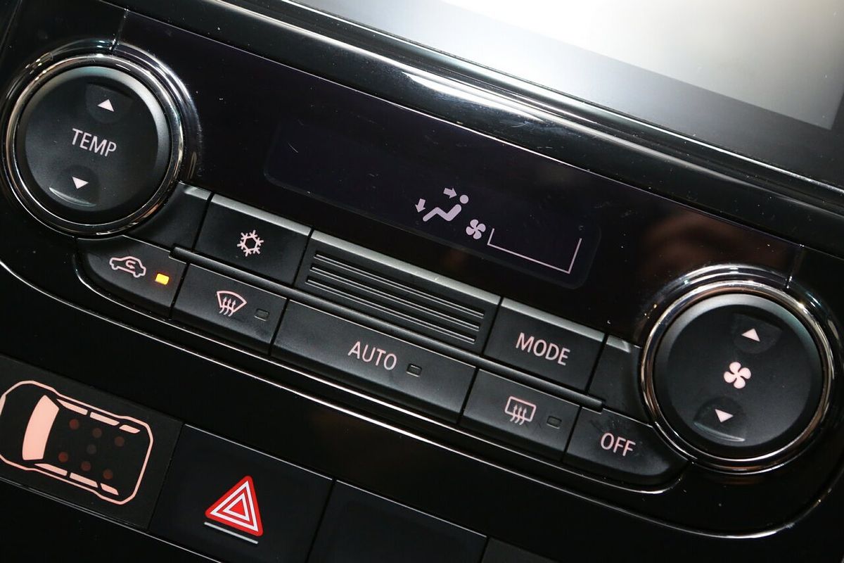 2015 Mitsubishi Pajero Sport GLX QE
