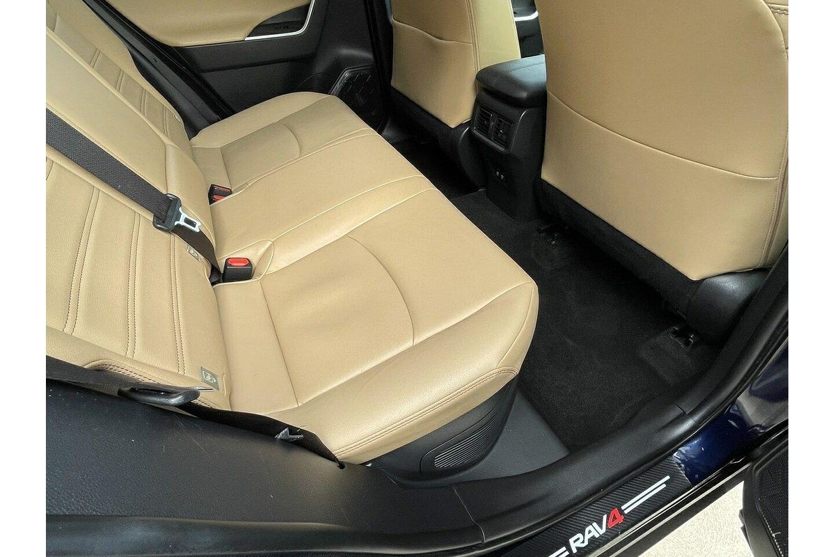 2020 Toyota RAV4 Cruiser AXAH54R