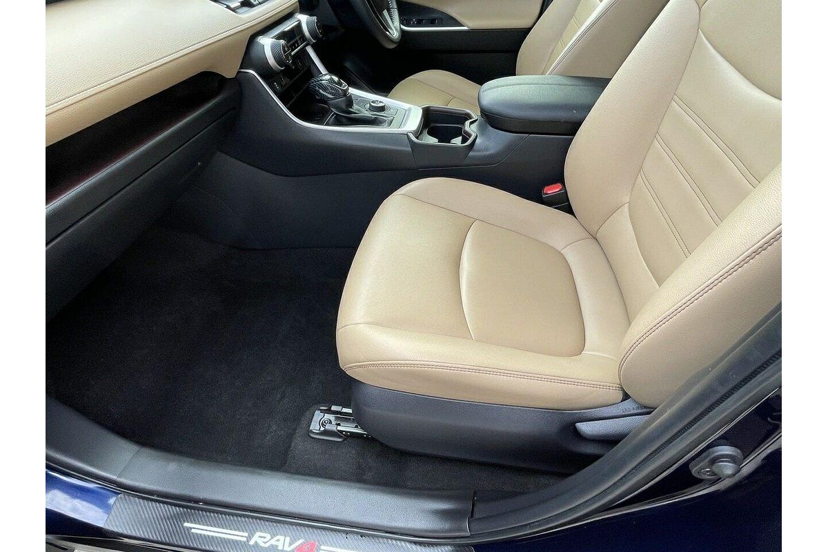 2020 Toyota RAV4 Cruiser AXAH54R