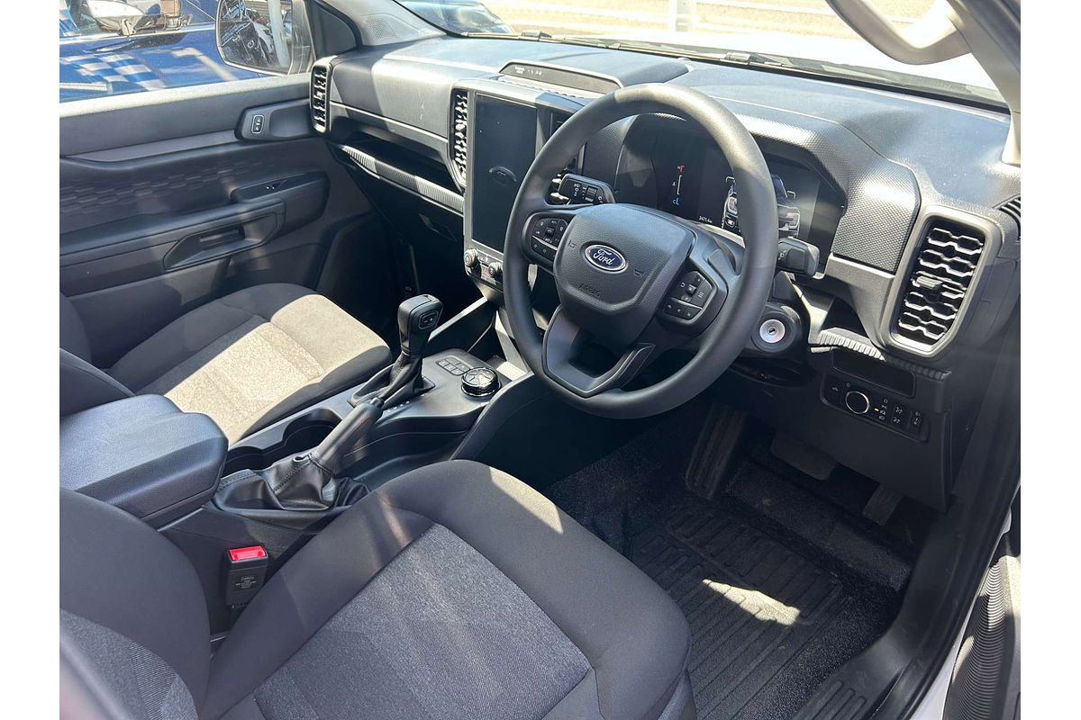 2025 Ford Ranger XL  4X4 2.0L