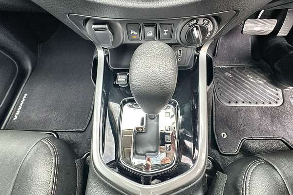 2025 Nissan Navara ST-X D23 4X4
