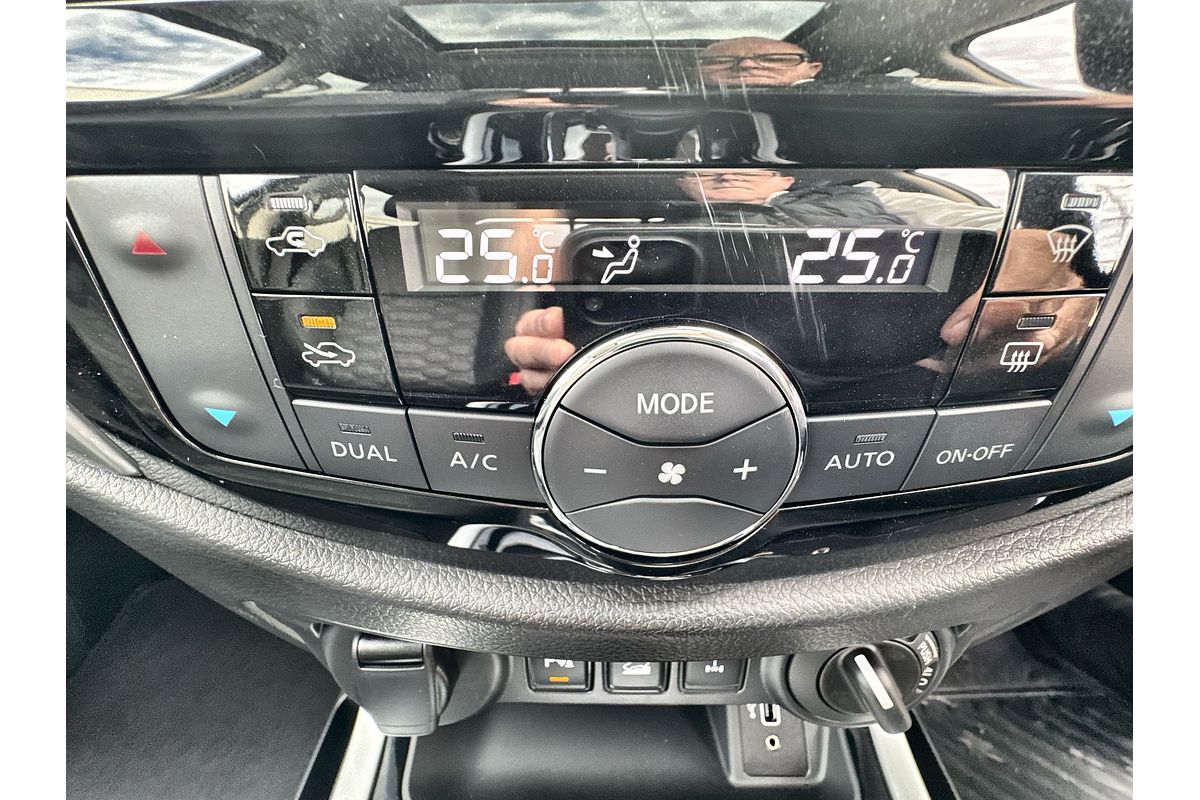 2025 Nissan Navara ST-X D23 4X4