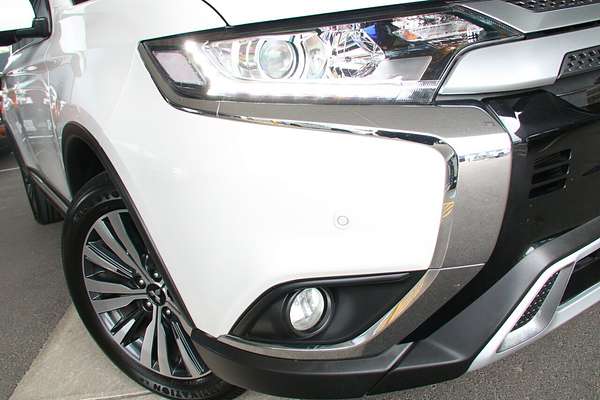 2020 Mitsubishi Outlander LS ZL