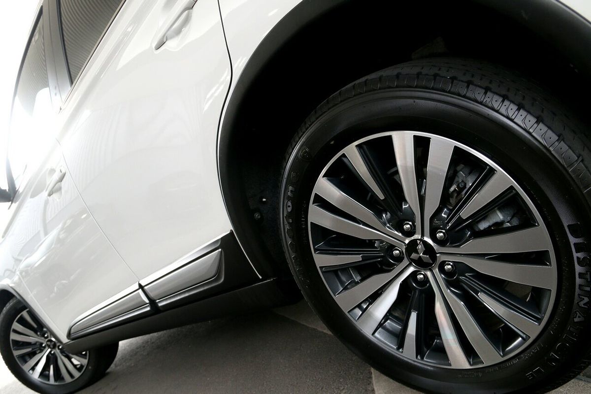2020 Mitsubishi Outlander LS ZL