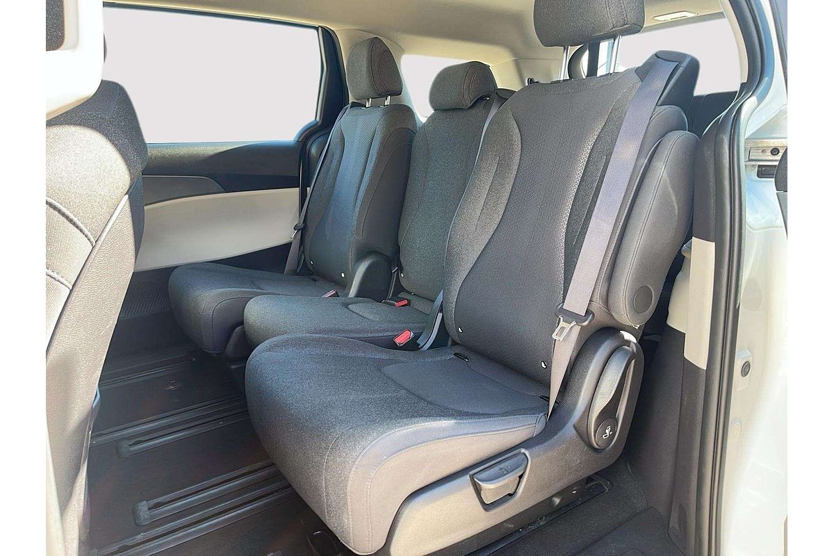 2023 Kia Carnival S KA4