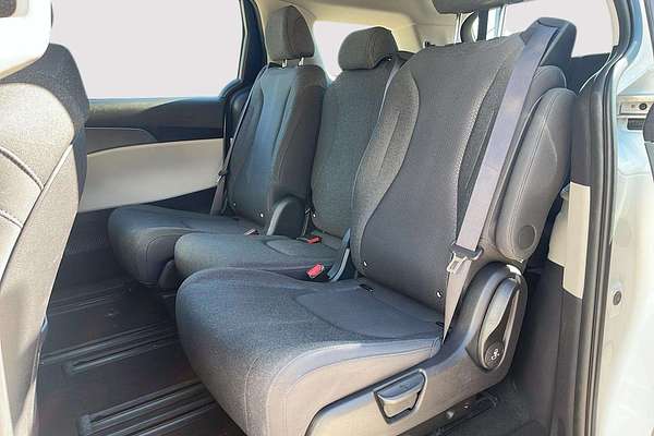2023 Kia Carnival S KA4