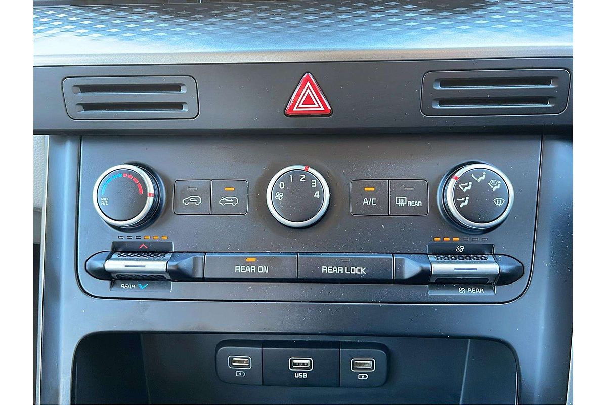 2023 Kia Carnival S KA4