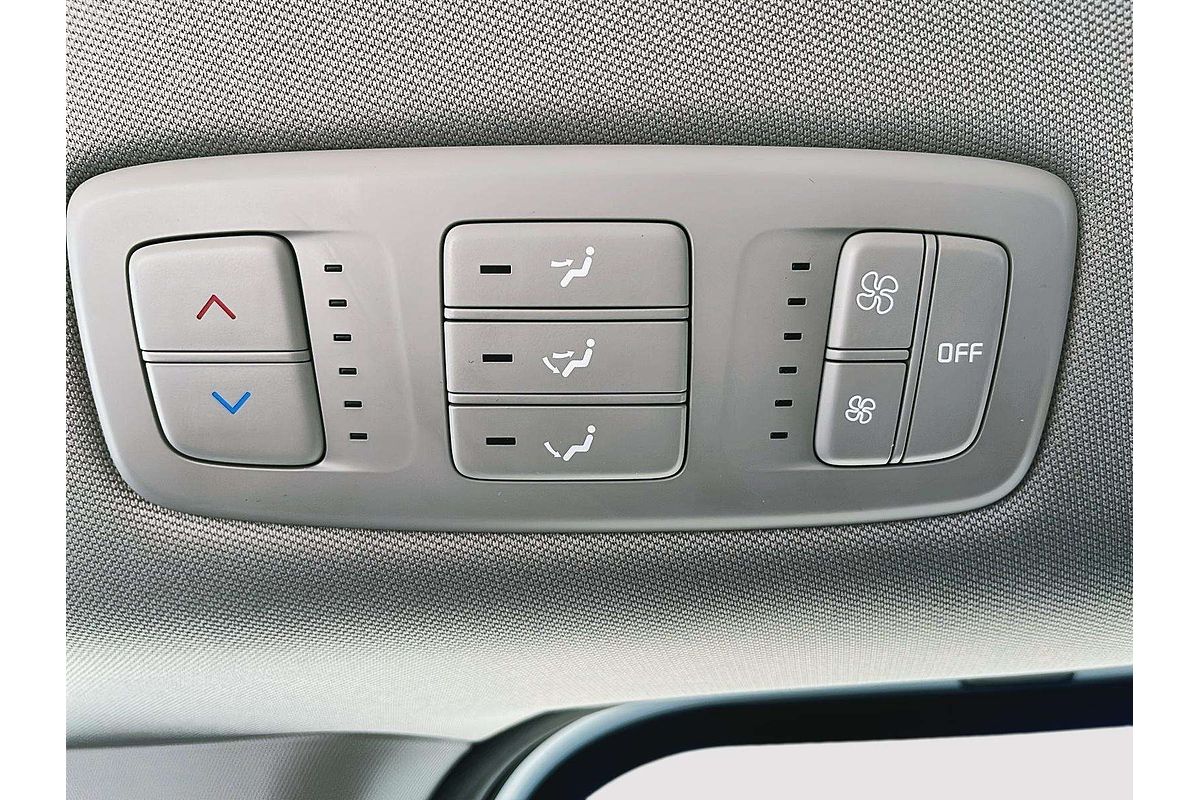 2023 Kia Carnival S KA4