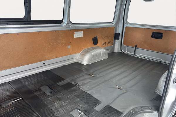 2020 Toyota Hiace DX