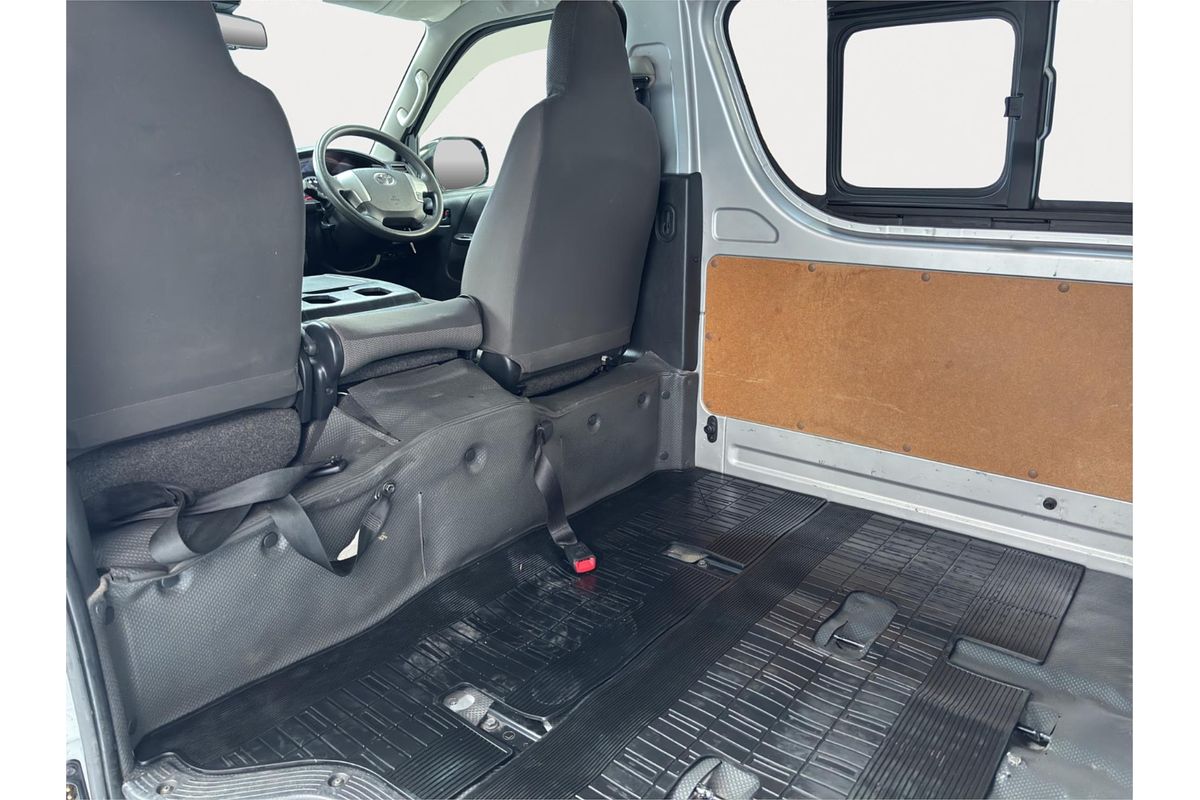 2020 Toyota Hiace DX