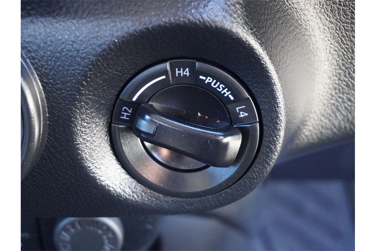 2020 Toyota Hilux SR GUN126R 4X4