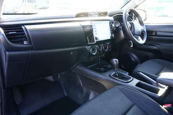 2020 Toyota Hilux SR GUN126R 4X4