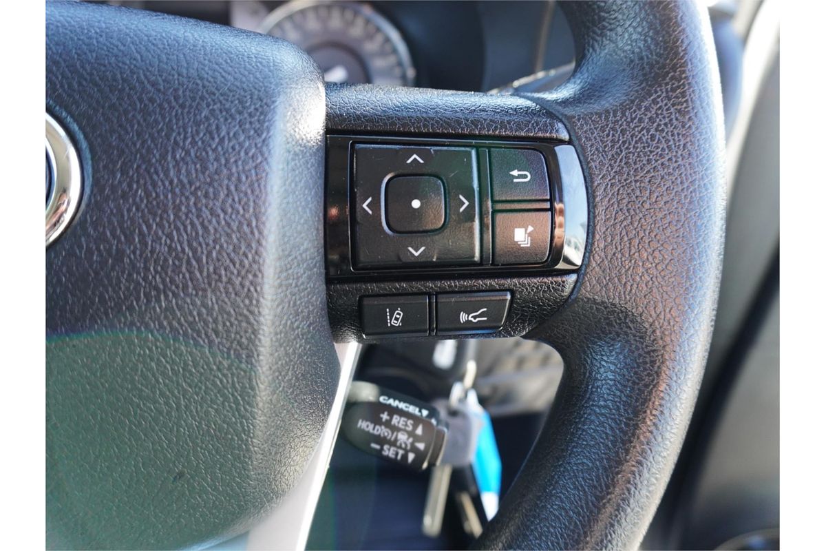 2020 Toyota Hilux SR GUN126R 4X4