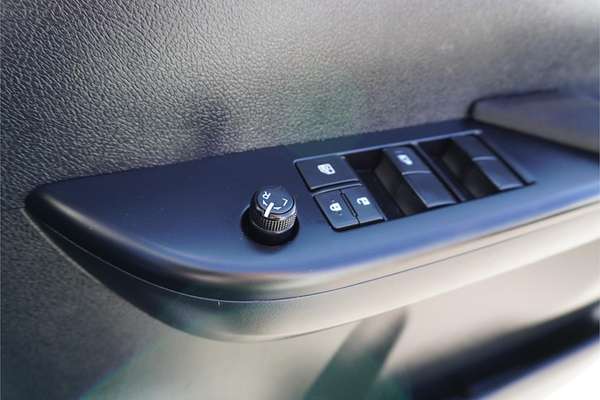 2020 Toyota Hilux SR GUN126R 4X4