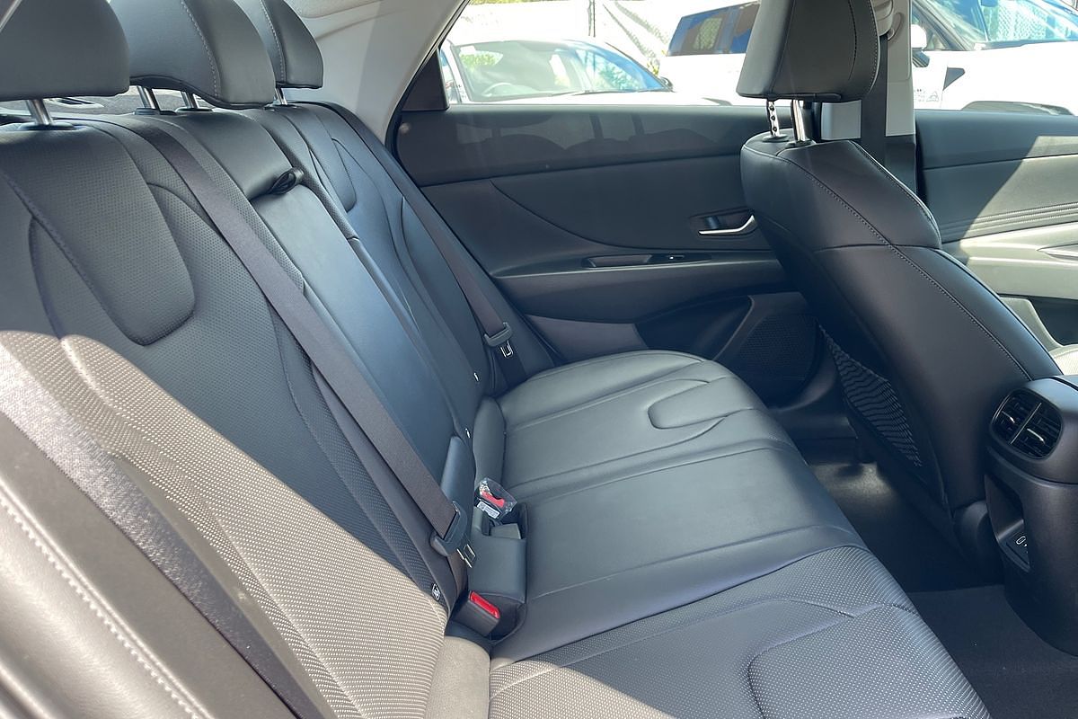 2024 Hyundai i30 Premium CN7.V2