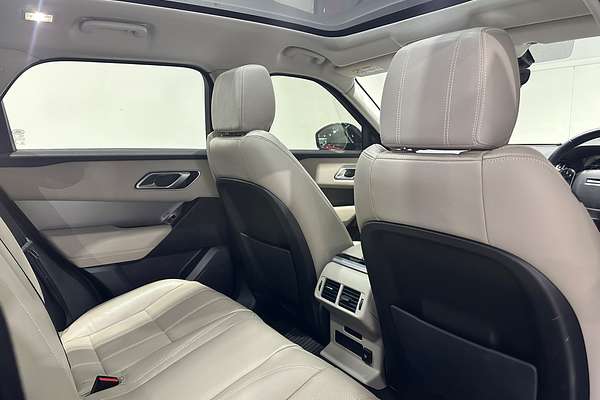 2018 Land Rover Range Rover Velar P300 L560