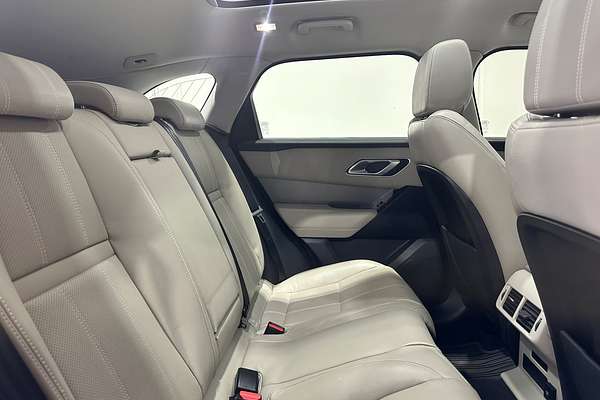 2018 Land Rover Range Rover Velar P300 L560