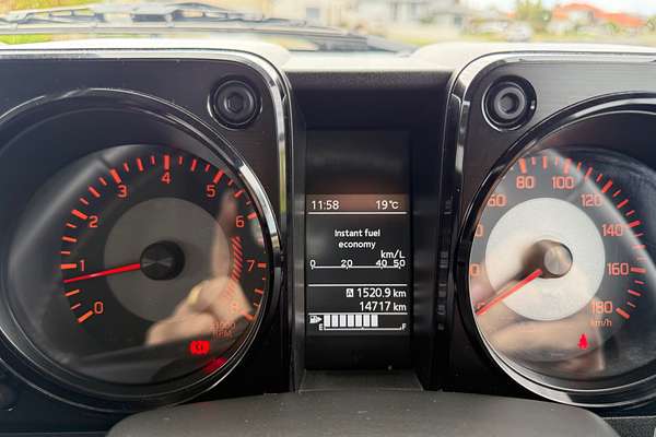 2023 Suzuki Jimny GLX GJ