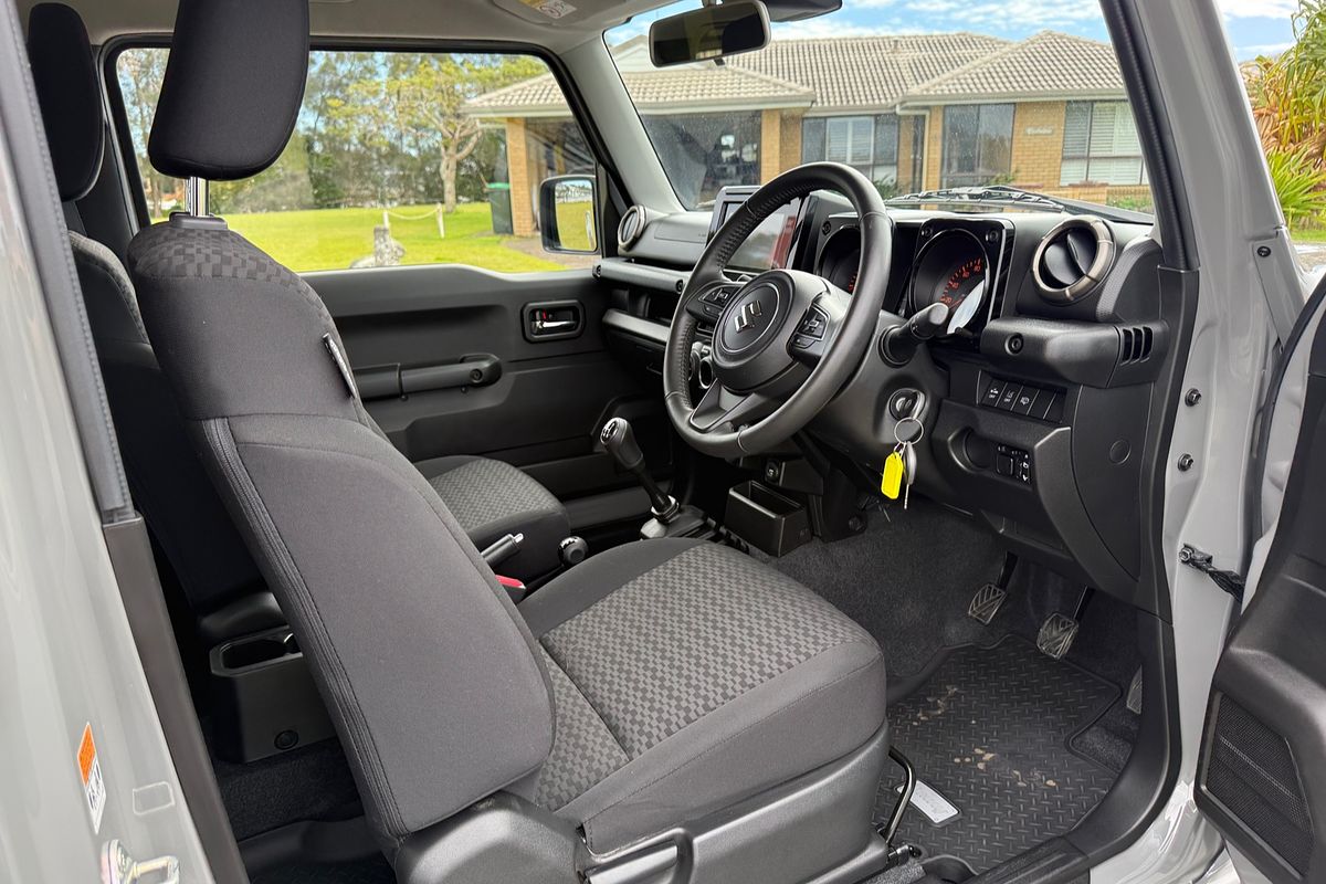 2023 Suzuki Jimny GLX GJ