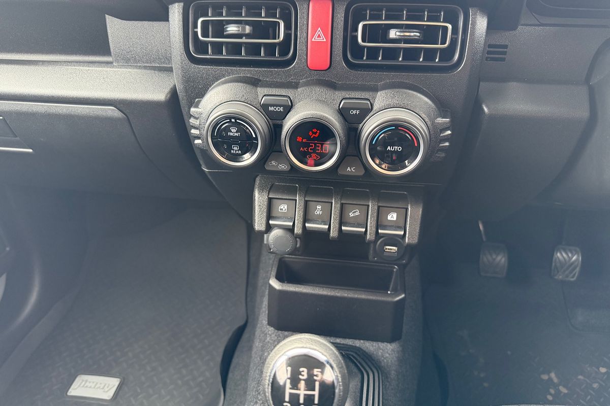 2023 Suzuki Jimny GLX GJ