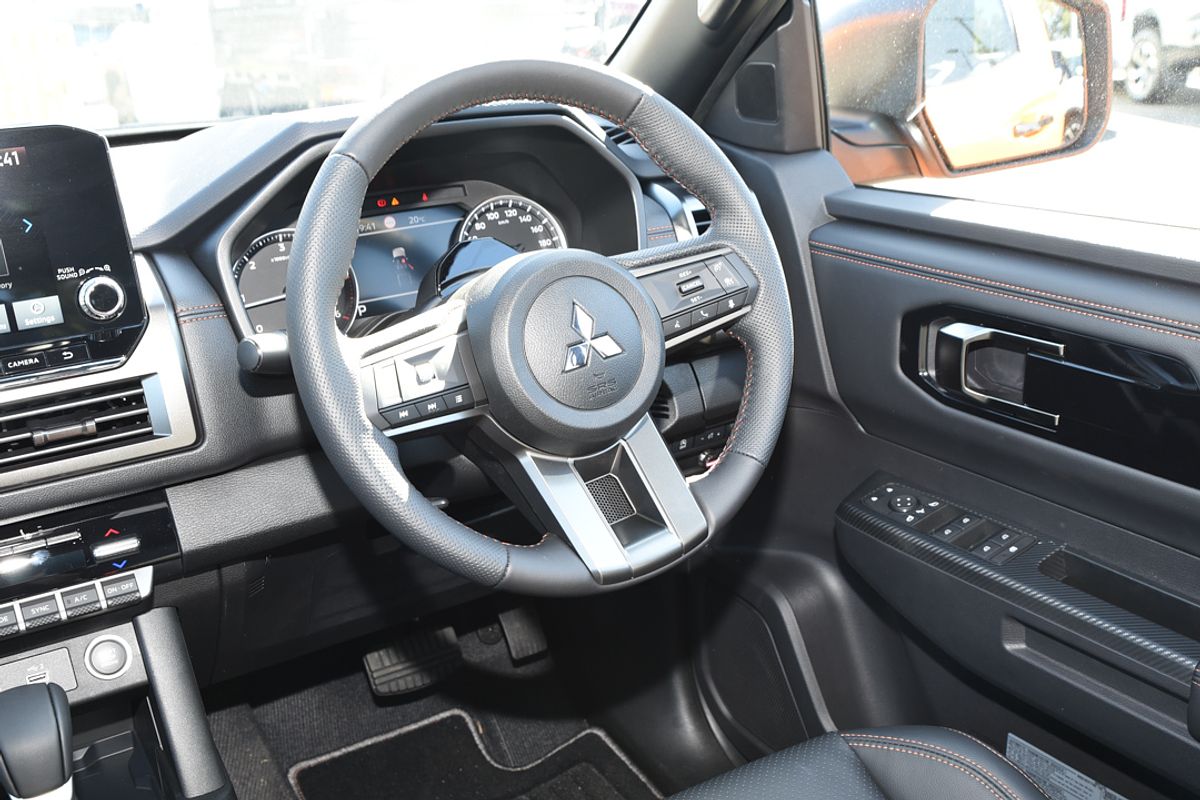 2025 Mitsubishi Triton GSR MV 4X4