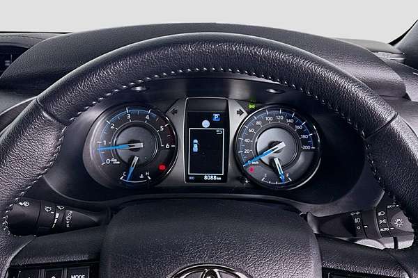 2025 Toyota Hilux Rogue 48V GUN126R 4X4