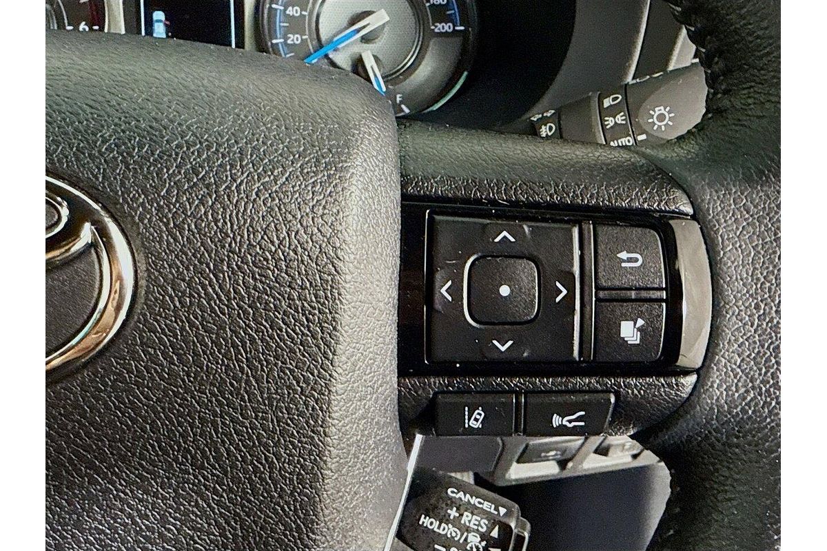 2025 Toyota Hilux Rogue 48V GUN126R 4X4