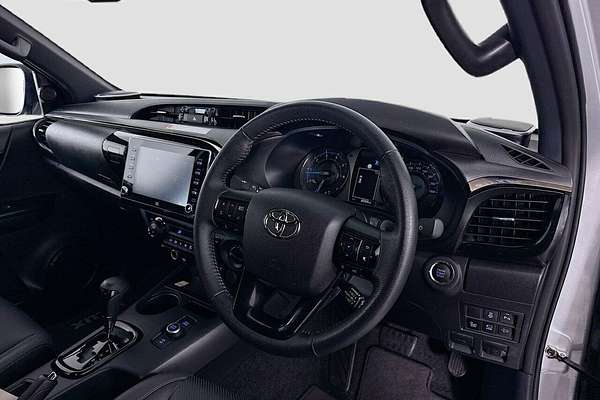2025 Toyota Hilux Rogue 48V GUN126R 4X4