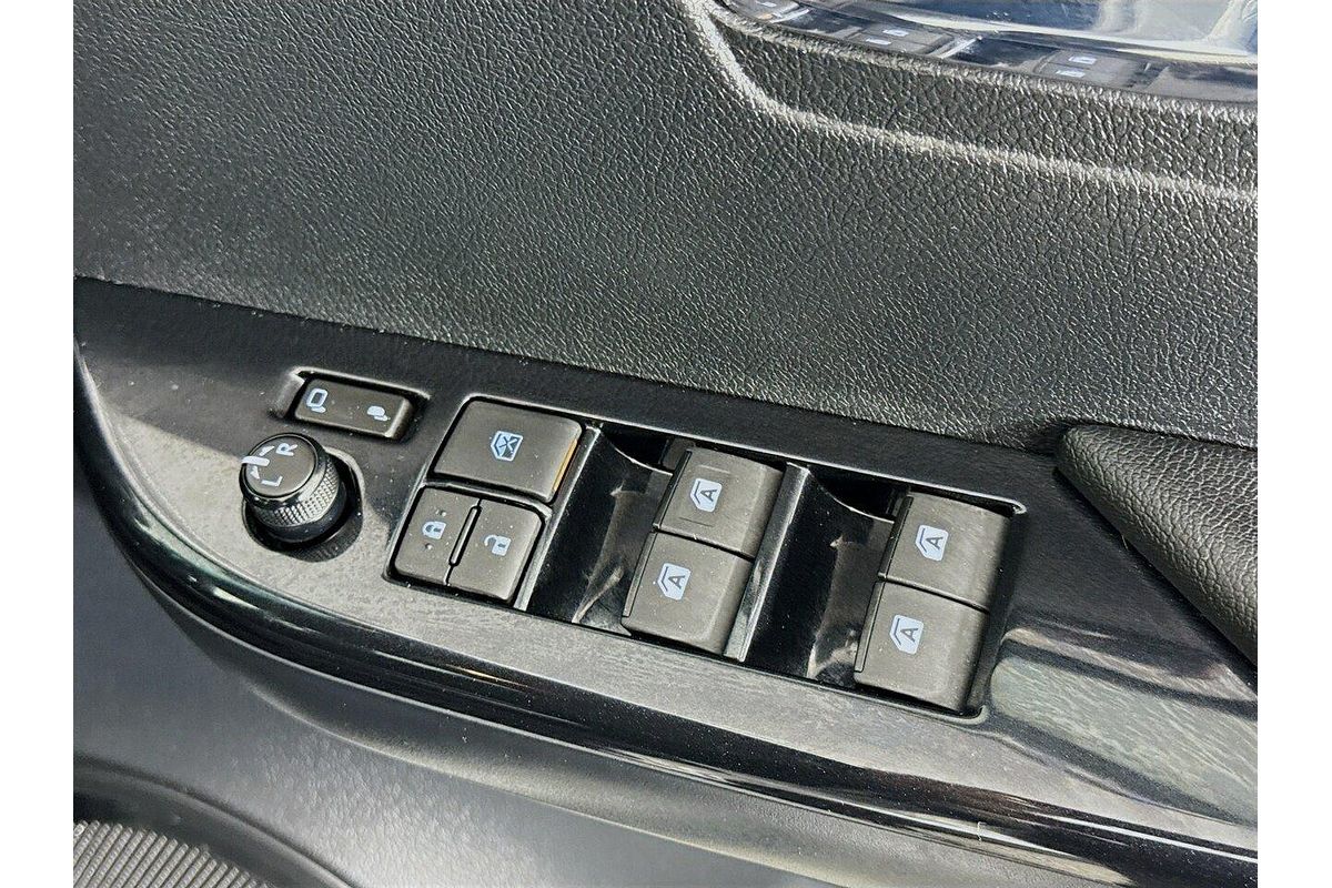 2025 Toyota Hilux Rogue 48V GUN126R 4X4
