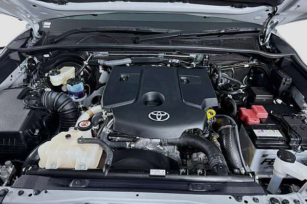 2025 Toyota Hilux Rogue 48V GUN126R 4X4