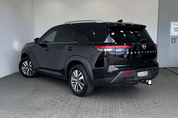 2024 Nissan Pathfinder Ti R53
