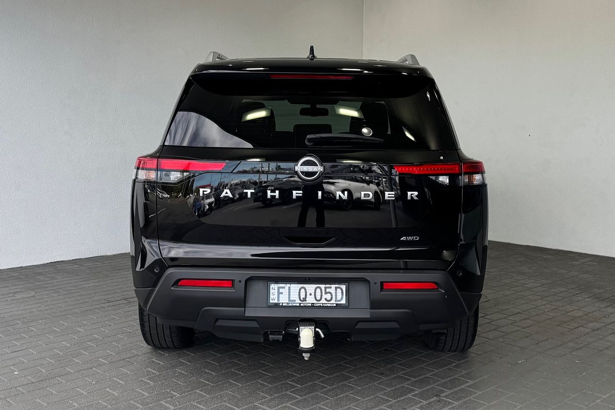 2024 Nissan Pathfinder Ti R53