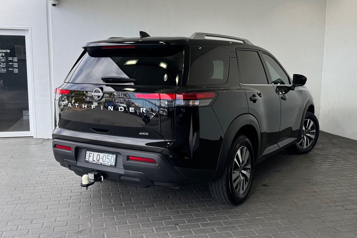 2024 Nissan Pathfinder Ti R53