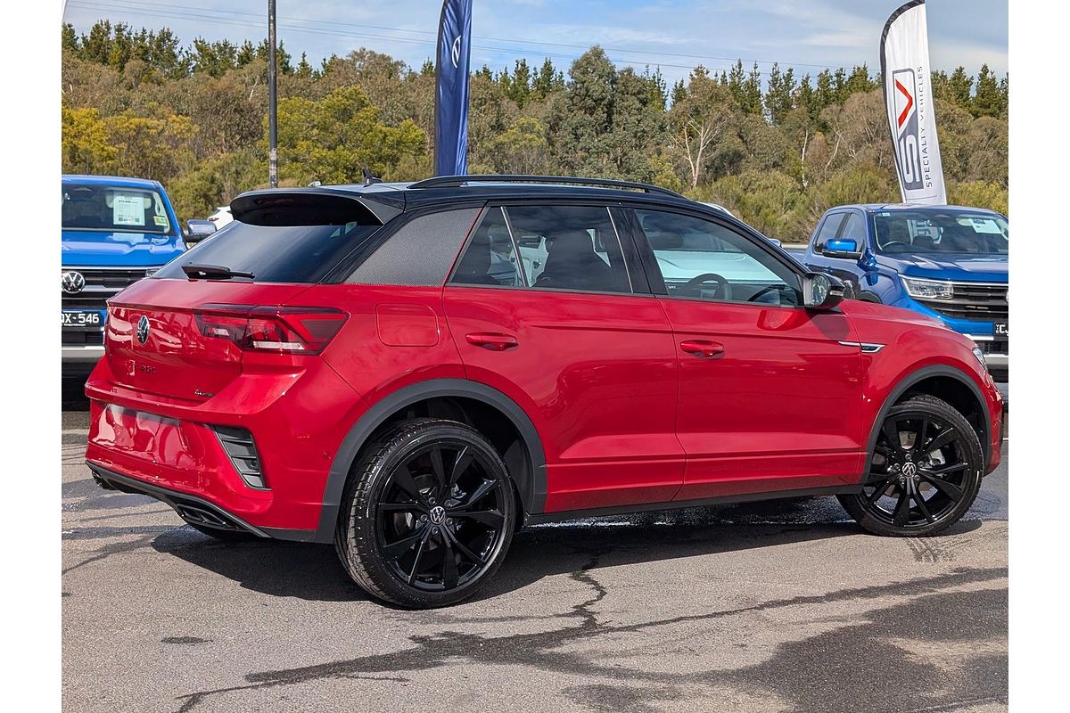 2025 Volkswagen T-Roc 140TSI R-Line D11