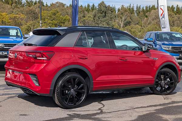 2025 Volkswagen T-Roc 140TSI R-Line D11