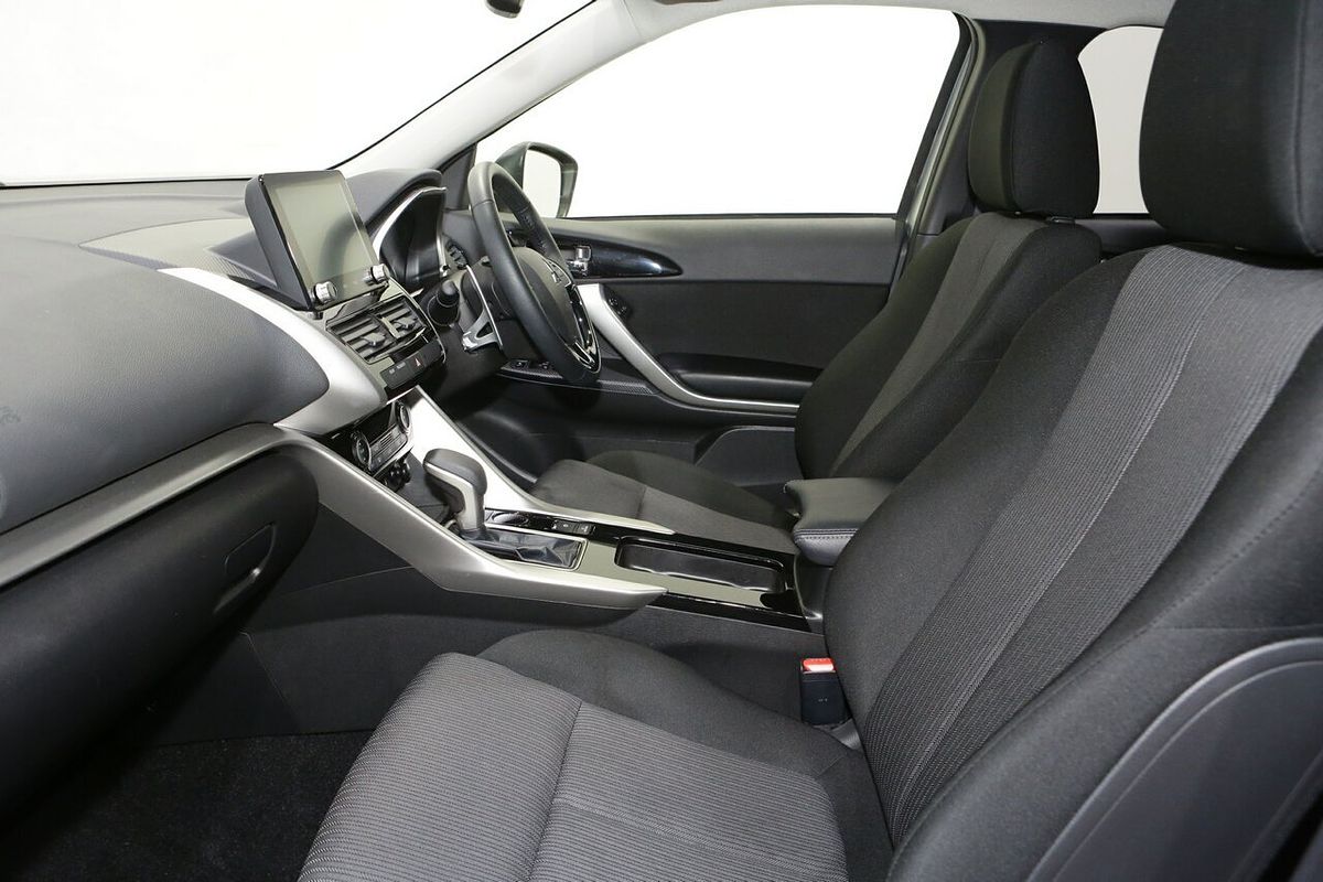 2024 Mitsubishi Eclipse Cross LS YB