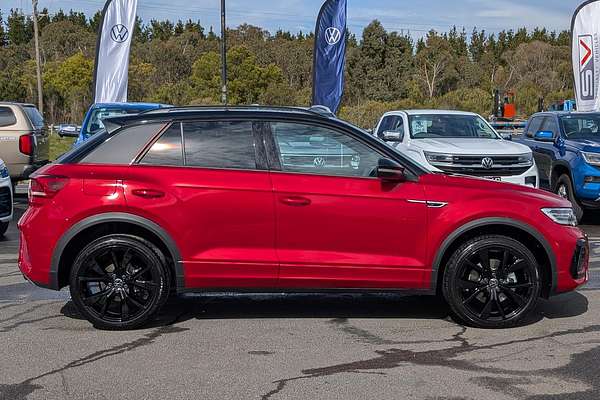 2025 Volkswagen T-Roc 140TSI R-Line D11