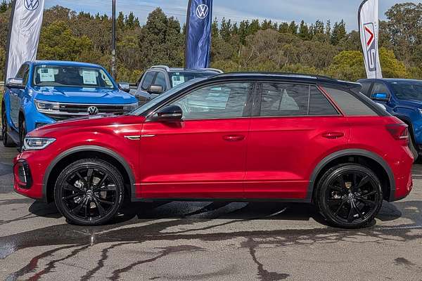 2025 Volkswagen T-Roc 140TSI R-Line D11