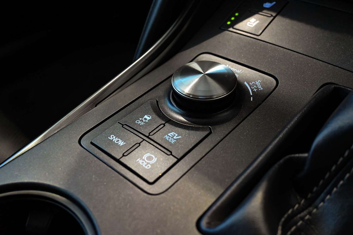 2020 Lexus IS IS300h F Sport AVE30R