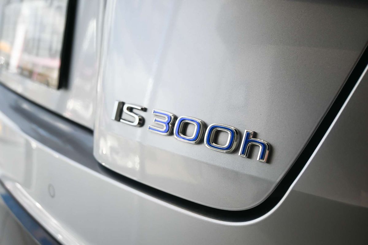 2020 Lexus IS IS300h F Sport AVE30R