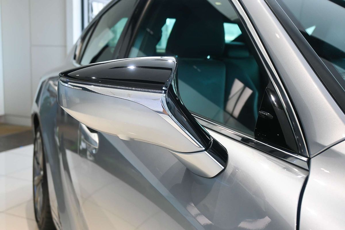 2020 Lexus IS IS300h F Sport AVE30R