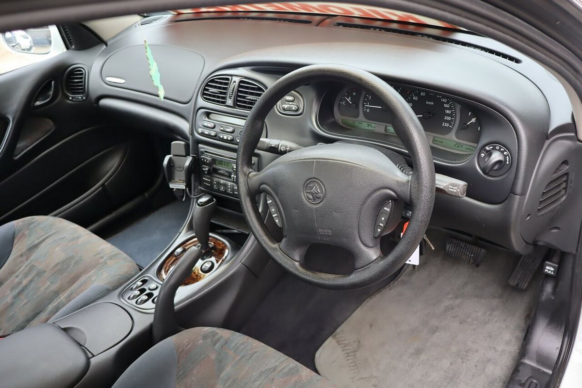 2002 Holden Berlina VX II