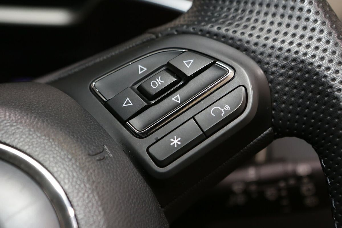 2024 MG ZS Excite AZS1