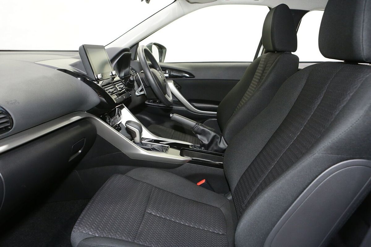 2024 Mitsubishi Eclipse Cross ES YB