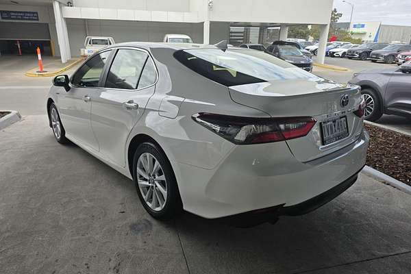 2021 Toyota Camry Ascent AXVH70R