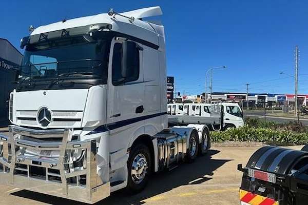 2023 Mercedes-Benz Actros 2658