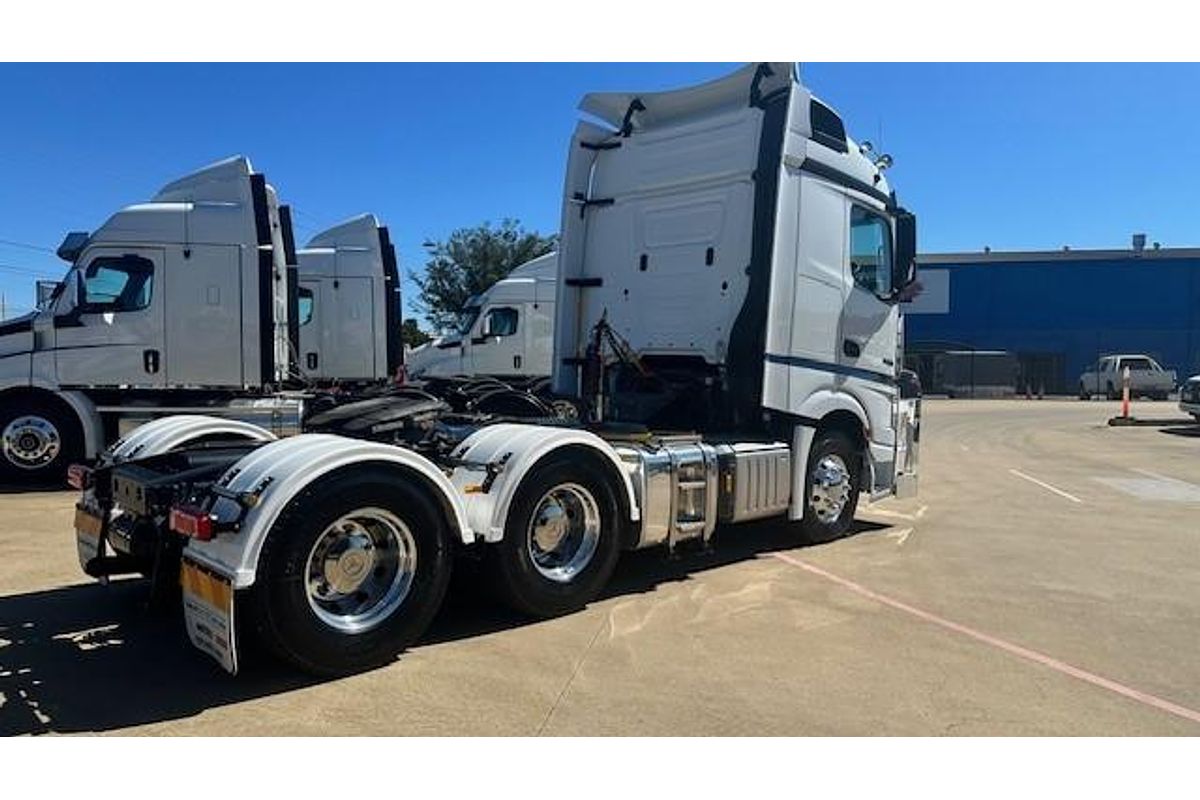 2023 Mercedes-Benz Actros 2658